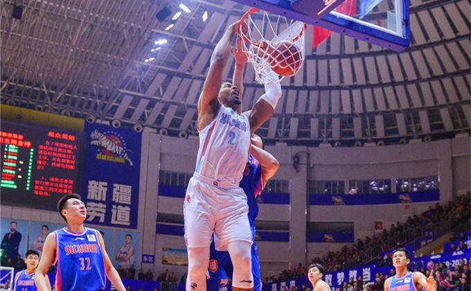 新疆队逆风翻盘,赢得球迷支持,迎接新挑战的简单介绍 新疆队逆风翻盘,赢得球迷支持,迎接新挑战的简单介绍