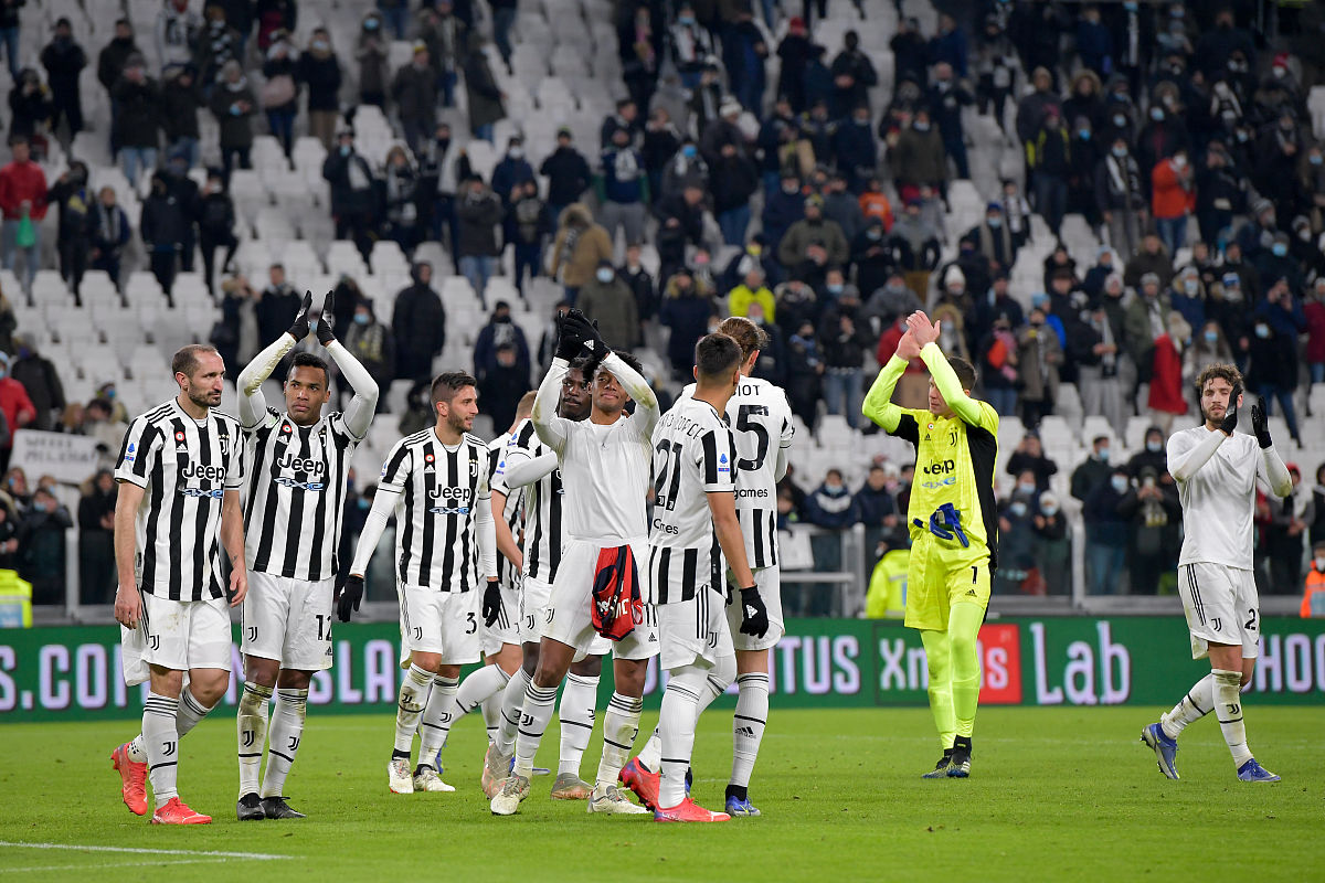 尤文图斯-击败AC米兰暂时领跑意甲的简单介绍 尤文图斯-击败AC米兰暂时领跑意甲的简单介绍