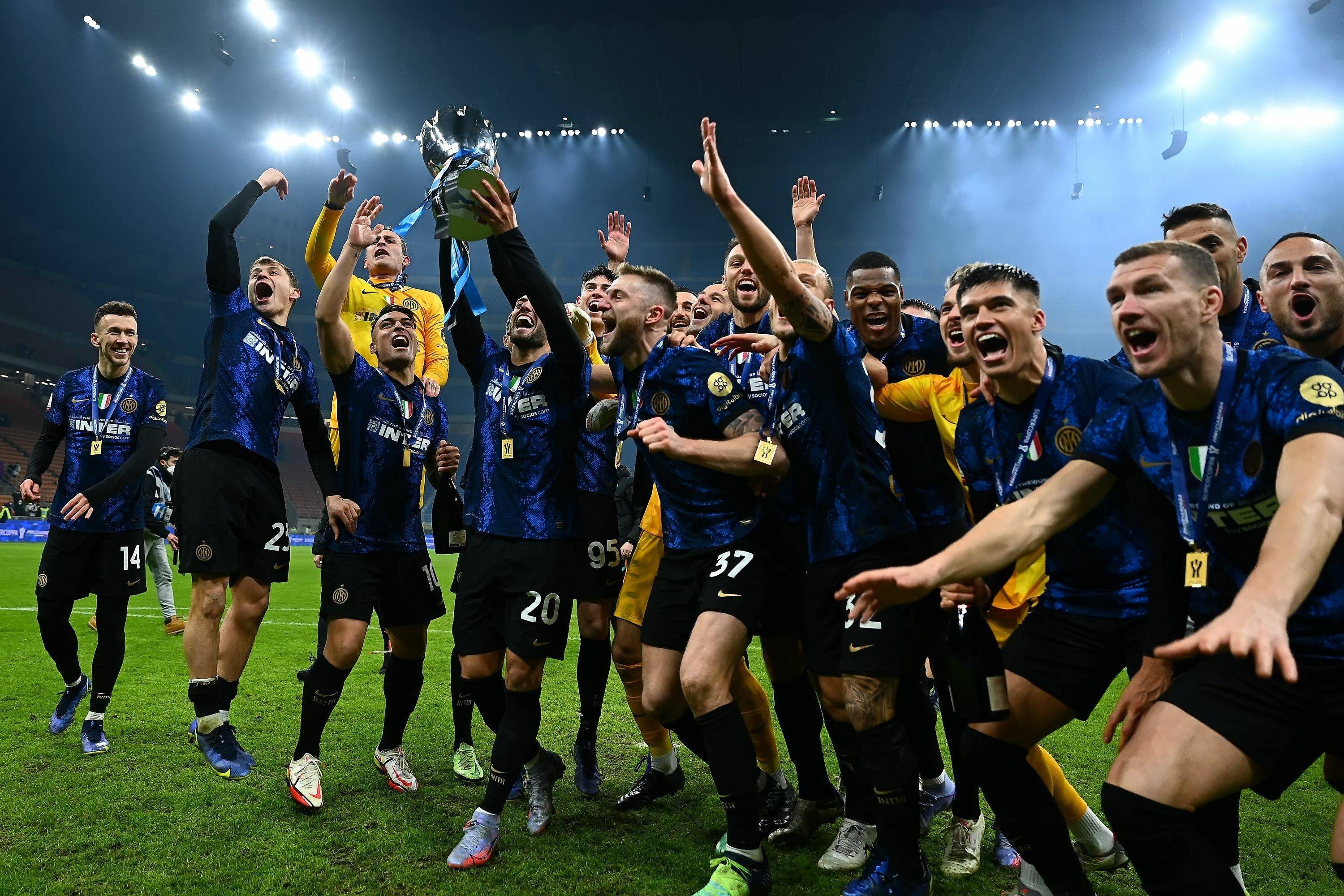 AC米兰主场迎来拜仁慕尼黑的强劲冲击的简单介绍 AC米兰主场迎来拜仁慕尼黑的强劲冲击的简单介绍