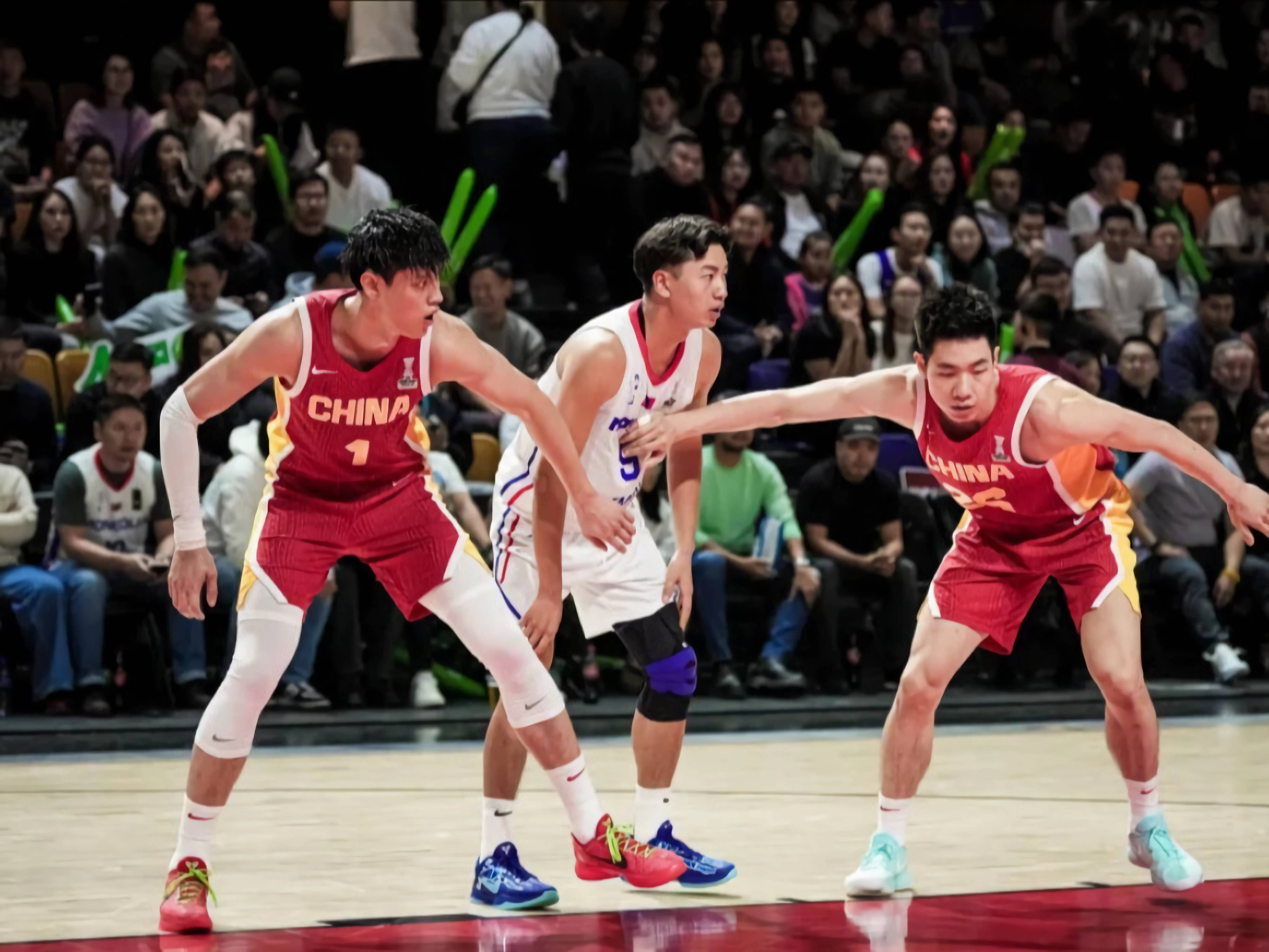 关于中国男篮挺进世界杯四强,战绩斐然的信息 关于中国男篮挺进世界杯四强,战绩斐然的信息