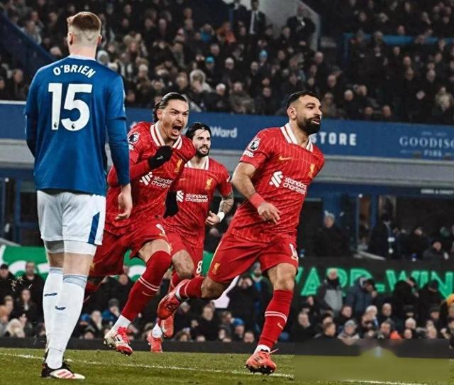 利物浦主场不敌对手,遭遇两连败 利物浦主场不敌对手,遭遇两连败