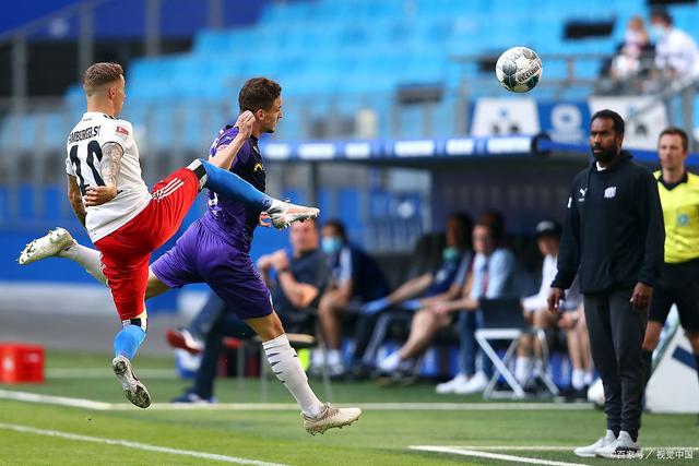 包含汉堡队客场逆转对手，取得保级利好的词条