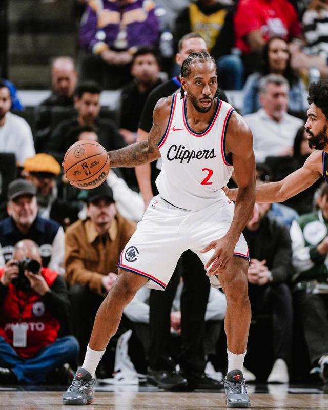 勇士客场负于快船,遭遇两连败 勇士客场负于快船,遭遇两连败