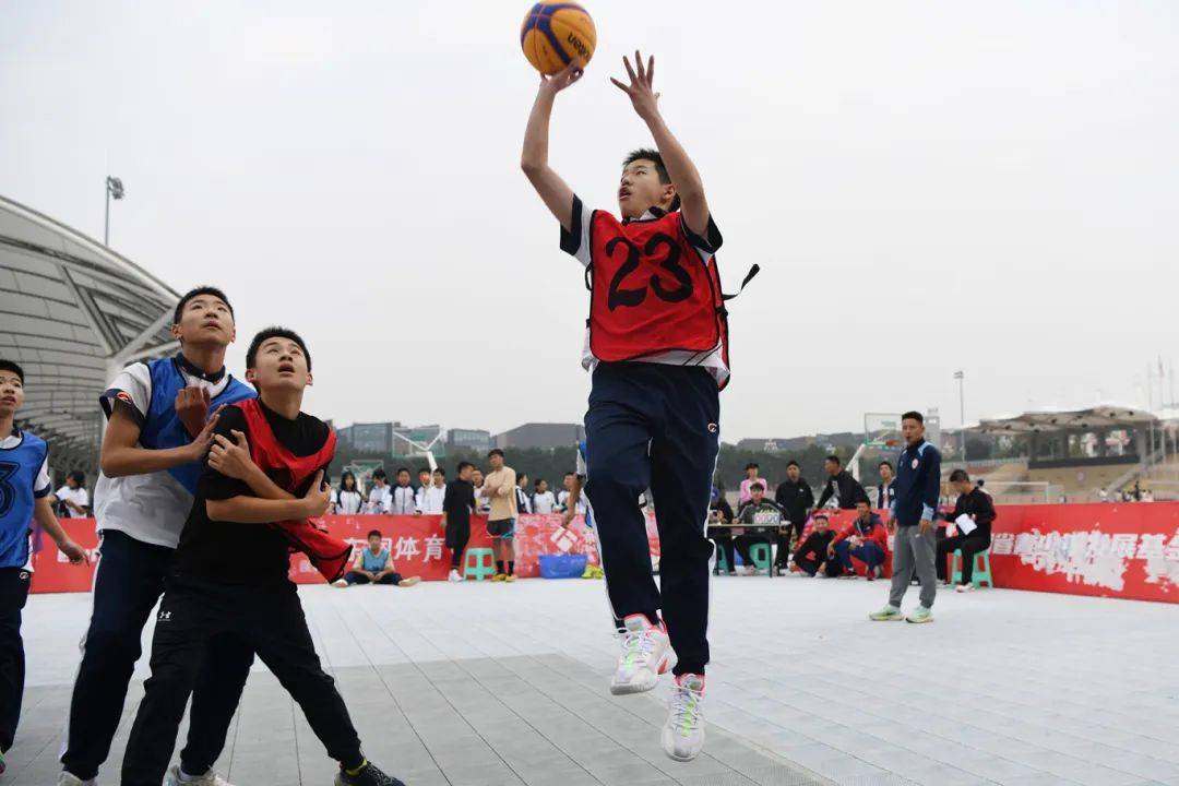 东亚国家在篮球比赛中展现出卓越实力,成为强队之一的简单介绍 东亚国家在篮球比赛中展现出卓越实力,成为强队之一的简单介绍