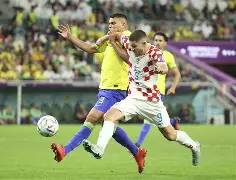 金年会娱乐-蒂亚戈席尔瓦荣膺法甲最佳球员的简单介绍