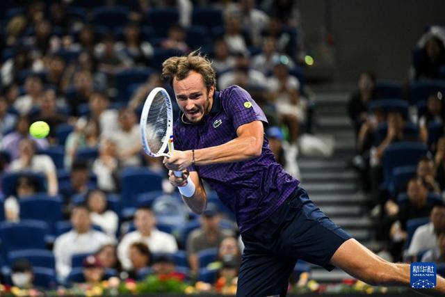 金年会-世界网球队强势美国网球队，梅德韦杰夫制霸全场的简单介绍