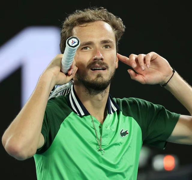 包含意大利网球队爆冷澳大利亚网球队,梅德韦杰夫制霸全场的词条 包含意大利网球队爆冷澳大利亚网球队,梅德韦杰夫制霸全场的词条