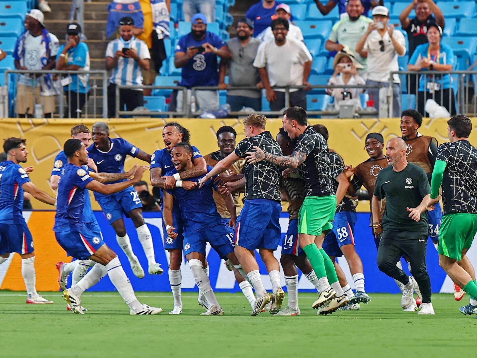 奥地利队险胜葡萄牙队,奥恰洛夫惊艳四座 奥地利队险胜葡萄牙队,奥恰洛夫惊艳四座