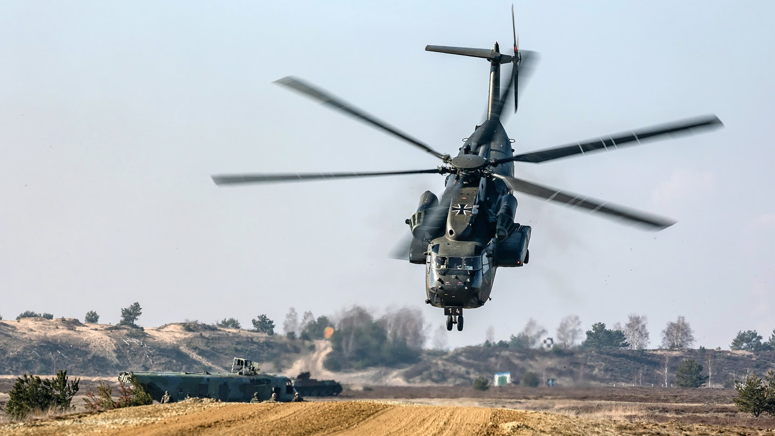 孙兴慜一人撕裂防线，墨西哥与阿尔及利亚对决成亚洲天王个人秀