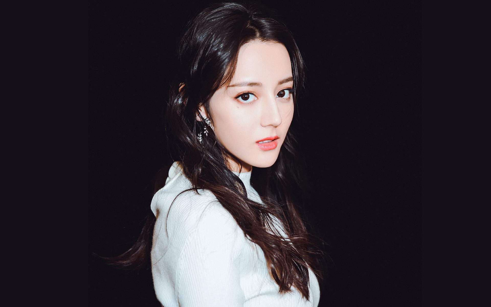 马克西狂轰40+力压约基奇，篮网客场掀翻卫冕冠军掘金